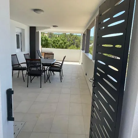 Mate Apartment